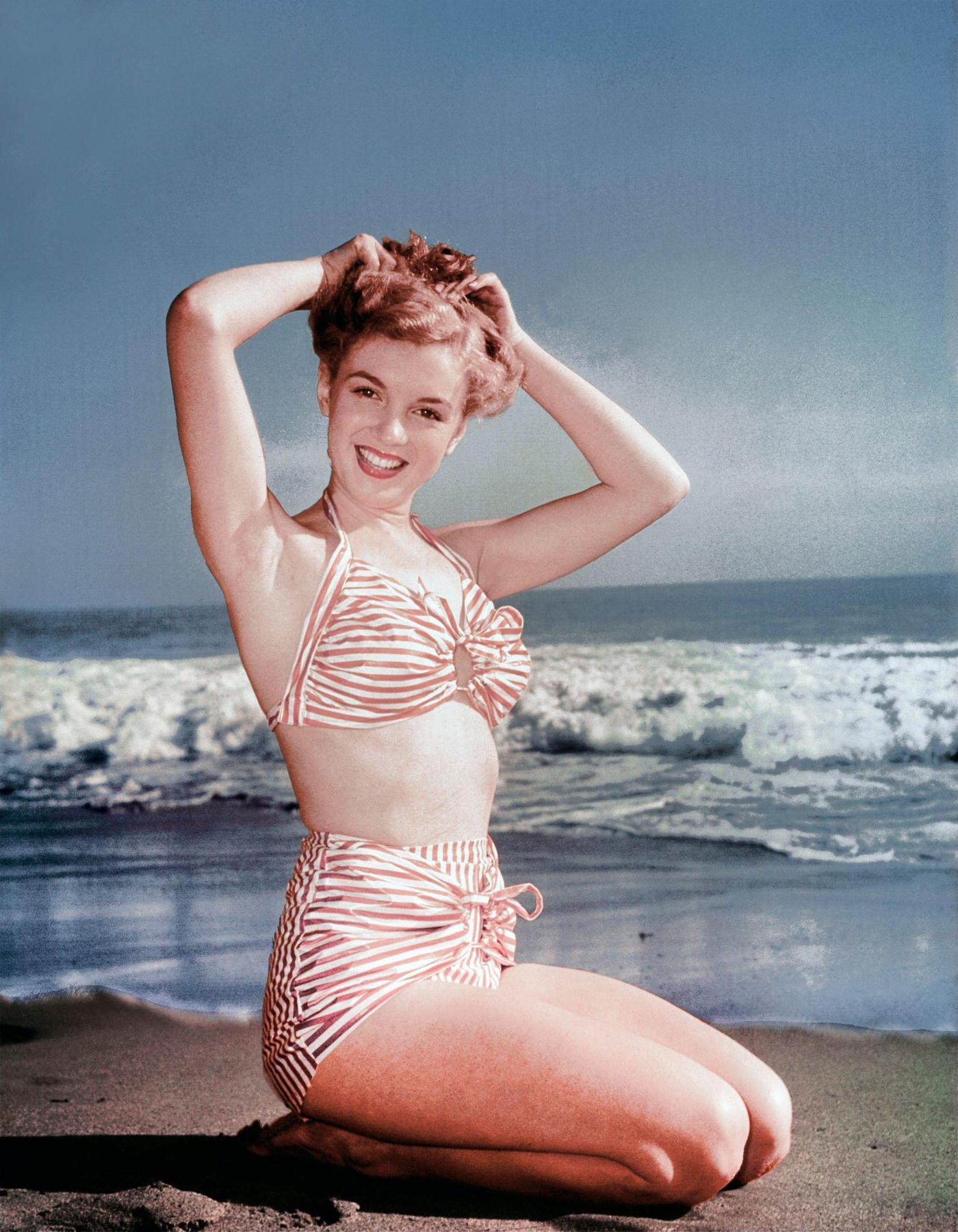 #44 Marilyn Monroe posing for a portrait in Los Angeles, California, 1946.