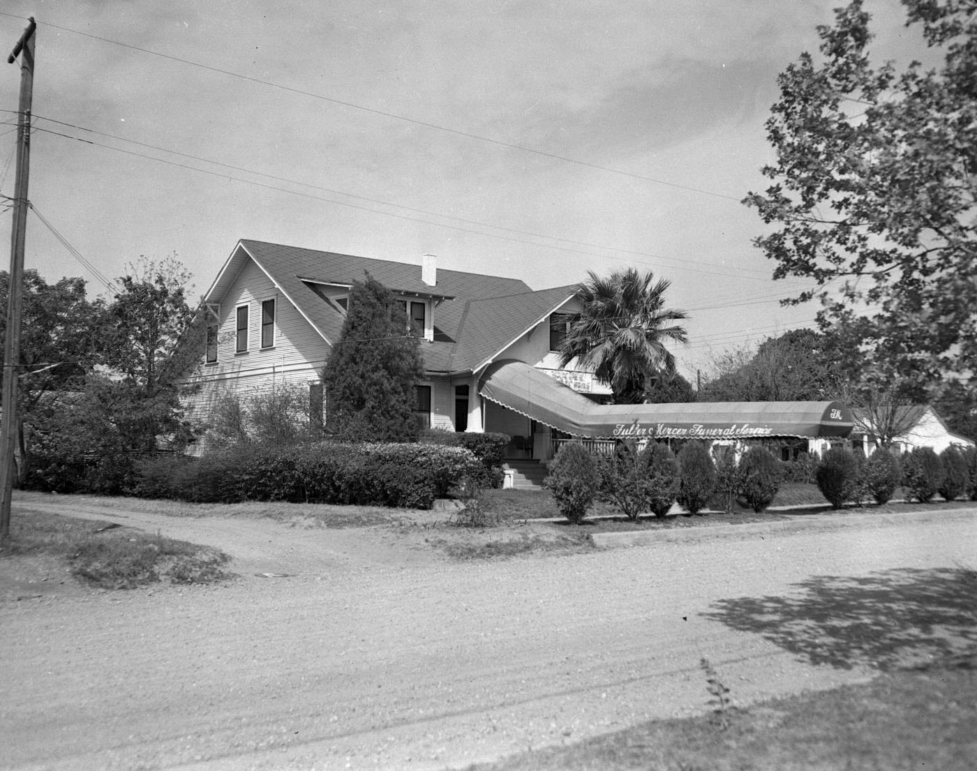 #72 Fuller Mercer Funeral Service Building, 1950
