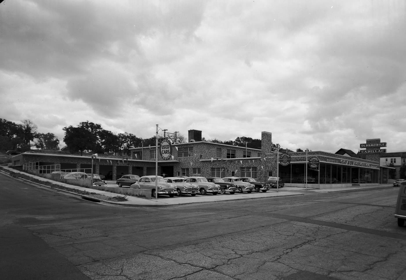 #75 Goad Motor Oldsmobile Cadillac Dealership, 1952