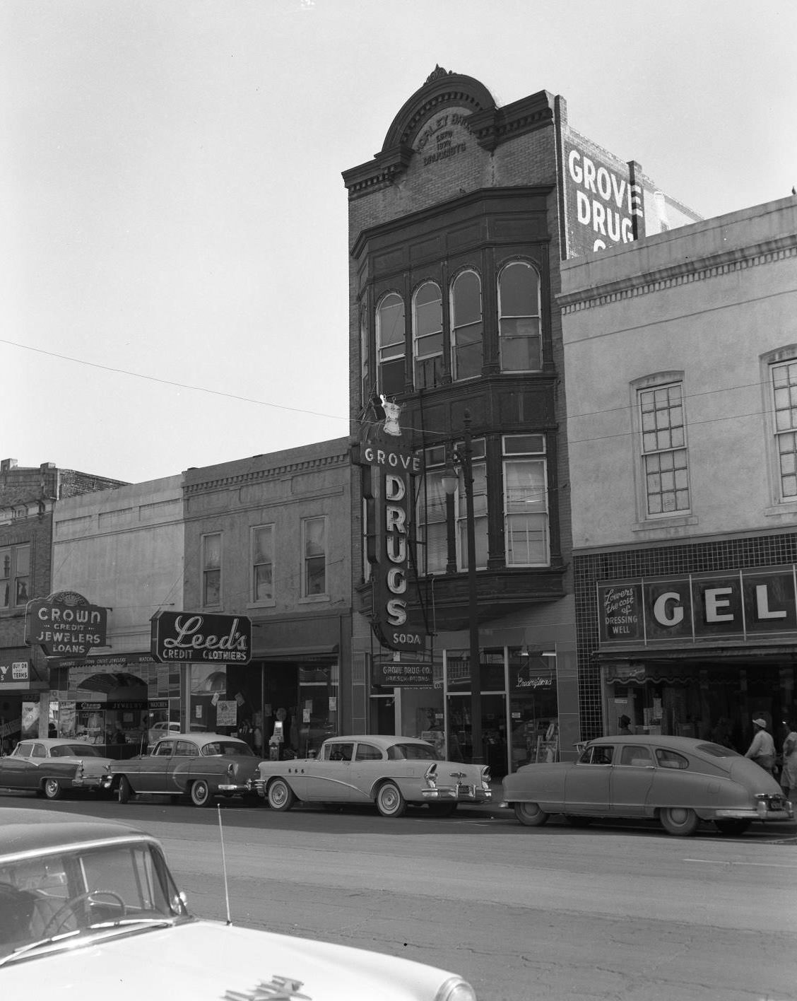 #81 Grove Drugs Storefront on Sixth Street, 1956