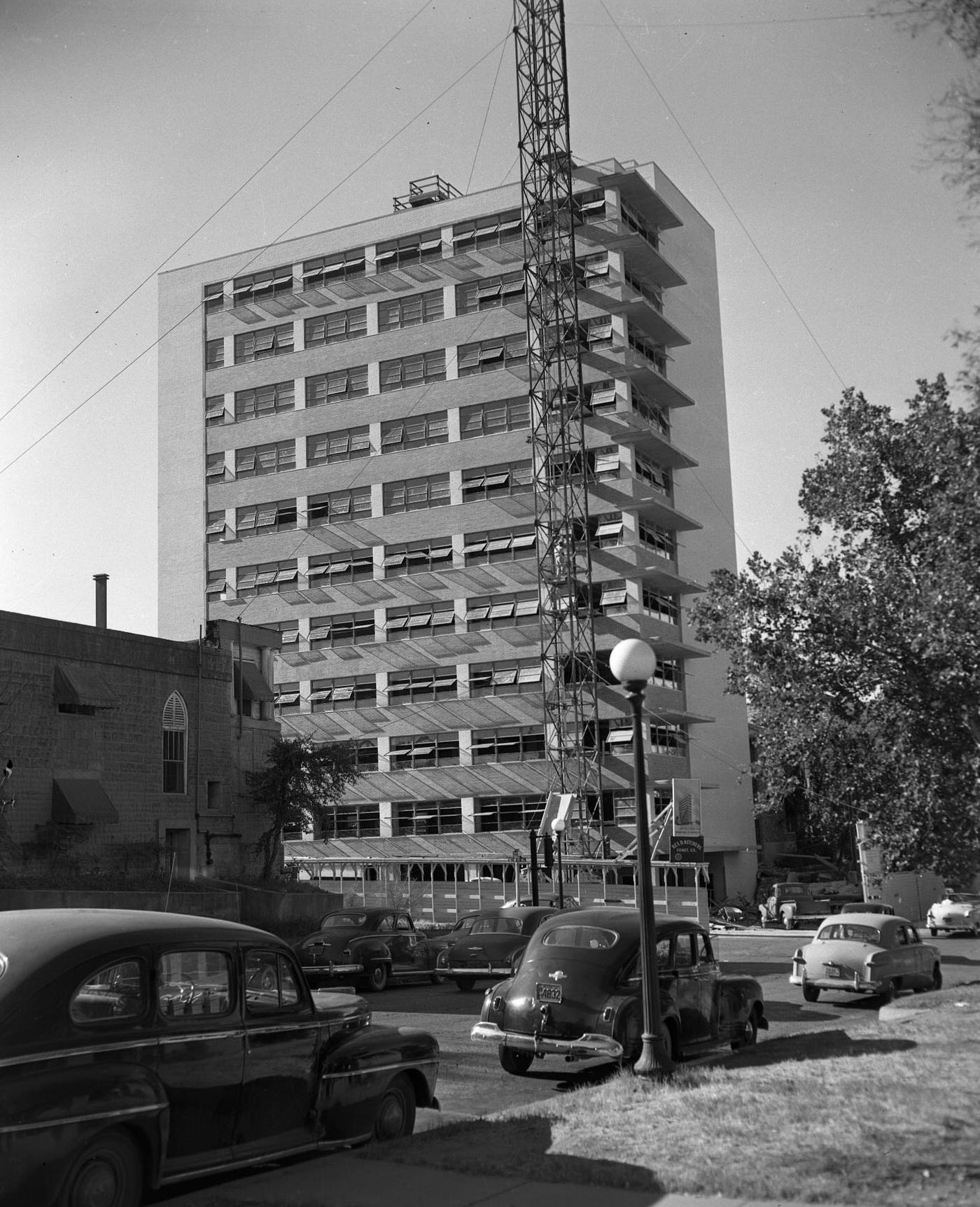 #109 Building Under Construction at 900 Block of Brazos, 1951.