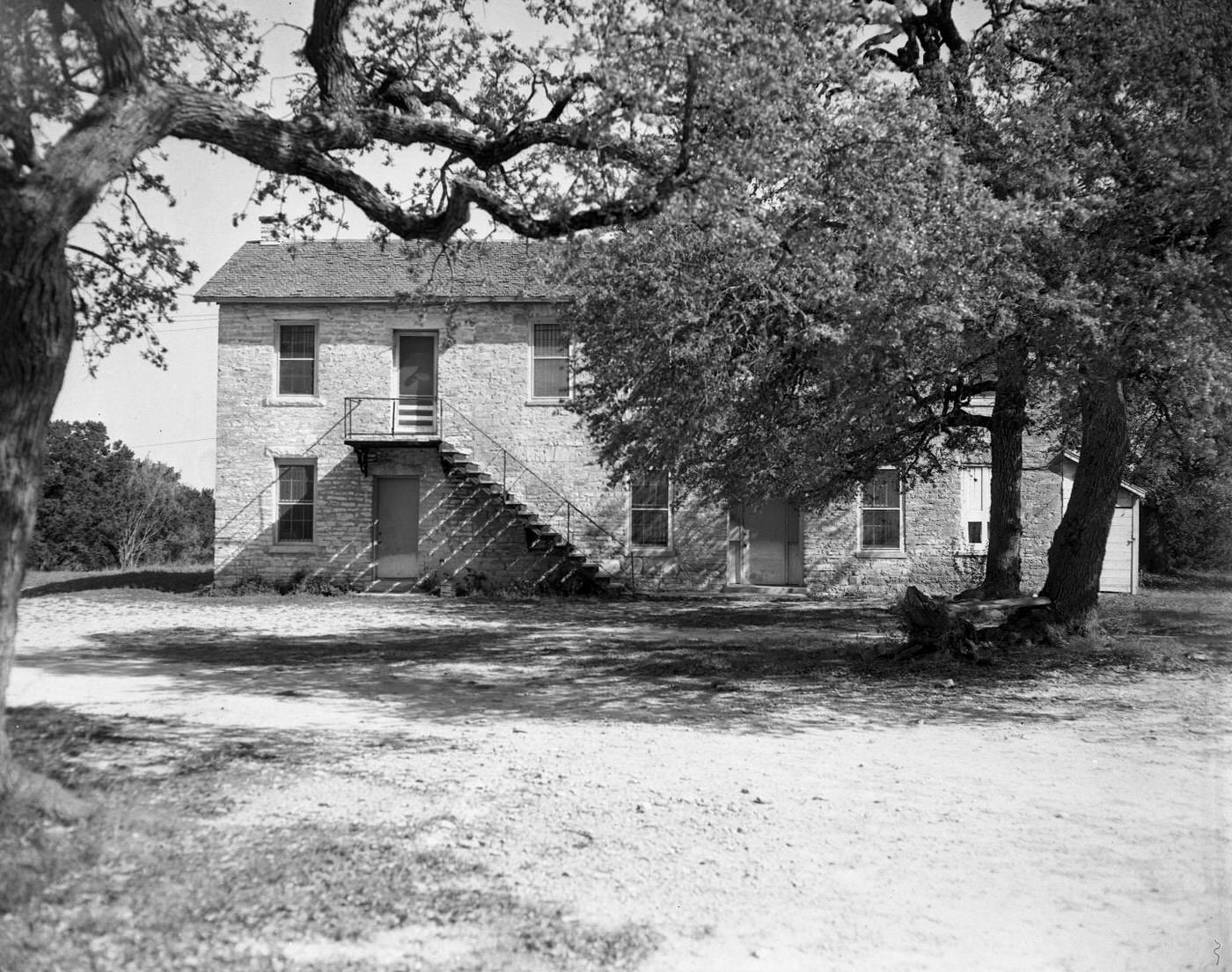 #134 Pleasant Hill Old School Building at Onion Creek, 1950.