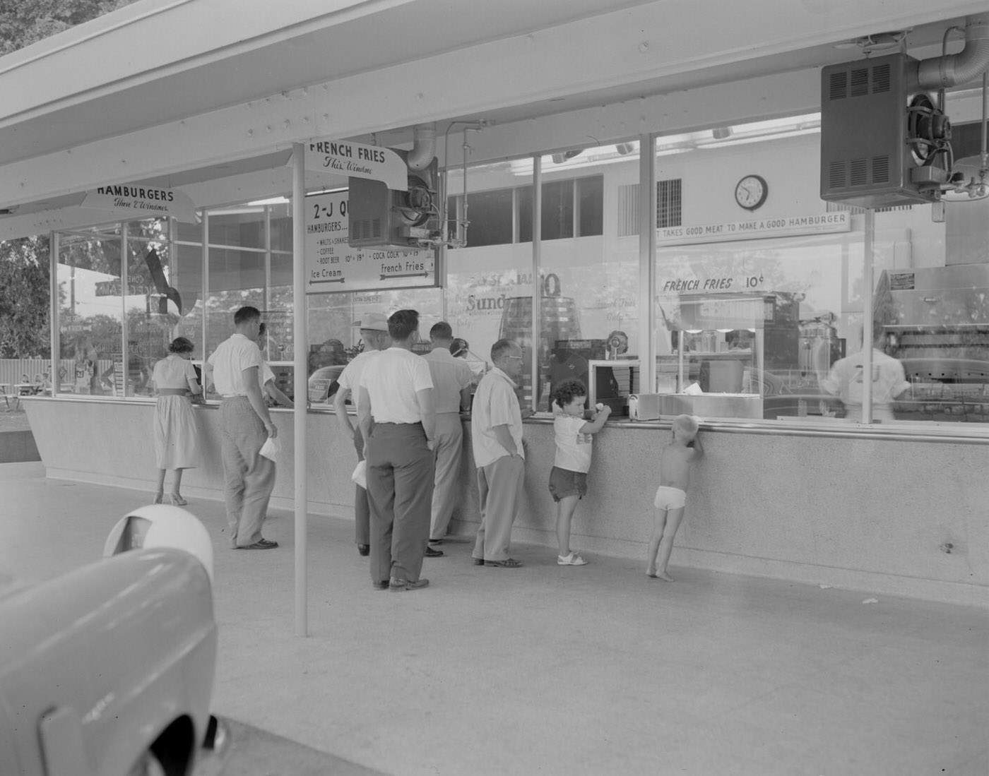 #84 Queue at 2-J Hamburgers, 1954.