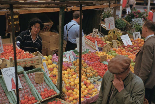 #179 Fruit stalls, Guildford, England, June 2, 1961