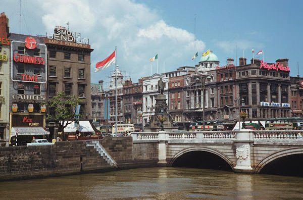 #186 O’Connell Bridge, Dublin, Ireland, June 13, 1961