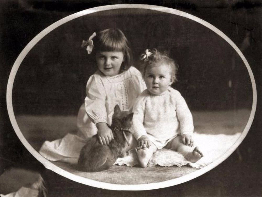 #6 Eva and her sister Ilse in a childhood photo, 1913. In later life, Ilse worked for — and had a relationship with — a Jewish surgeon, Dr. Martin Levy Marx, until he emigrated to the United States in 1938.