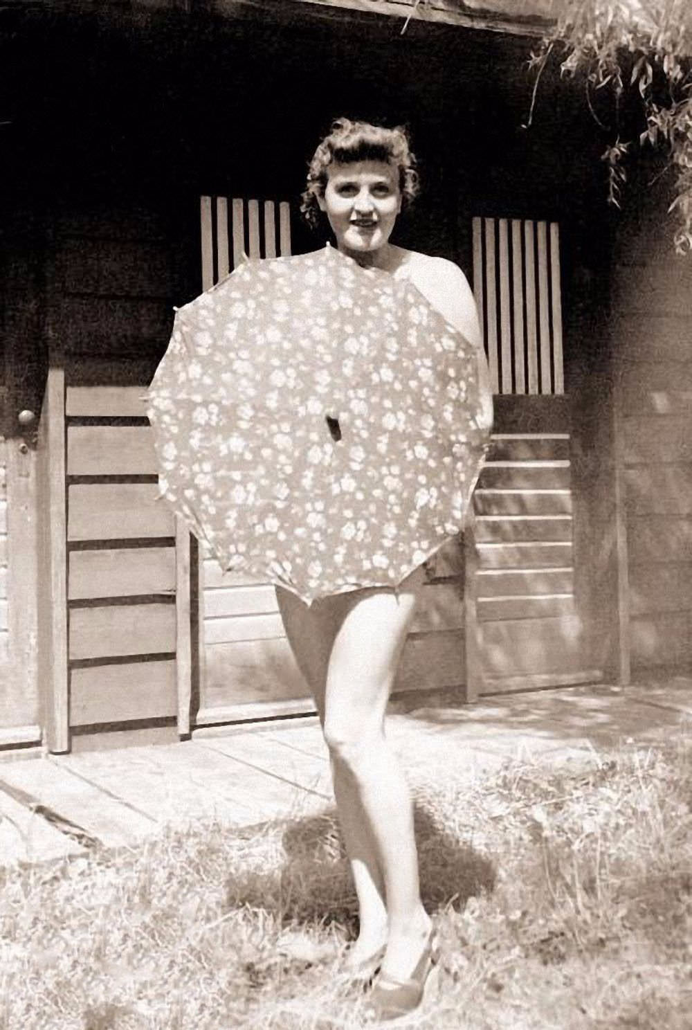 #14 Behind the umbrella, 1940.