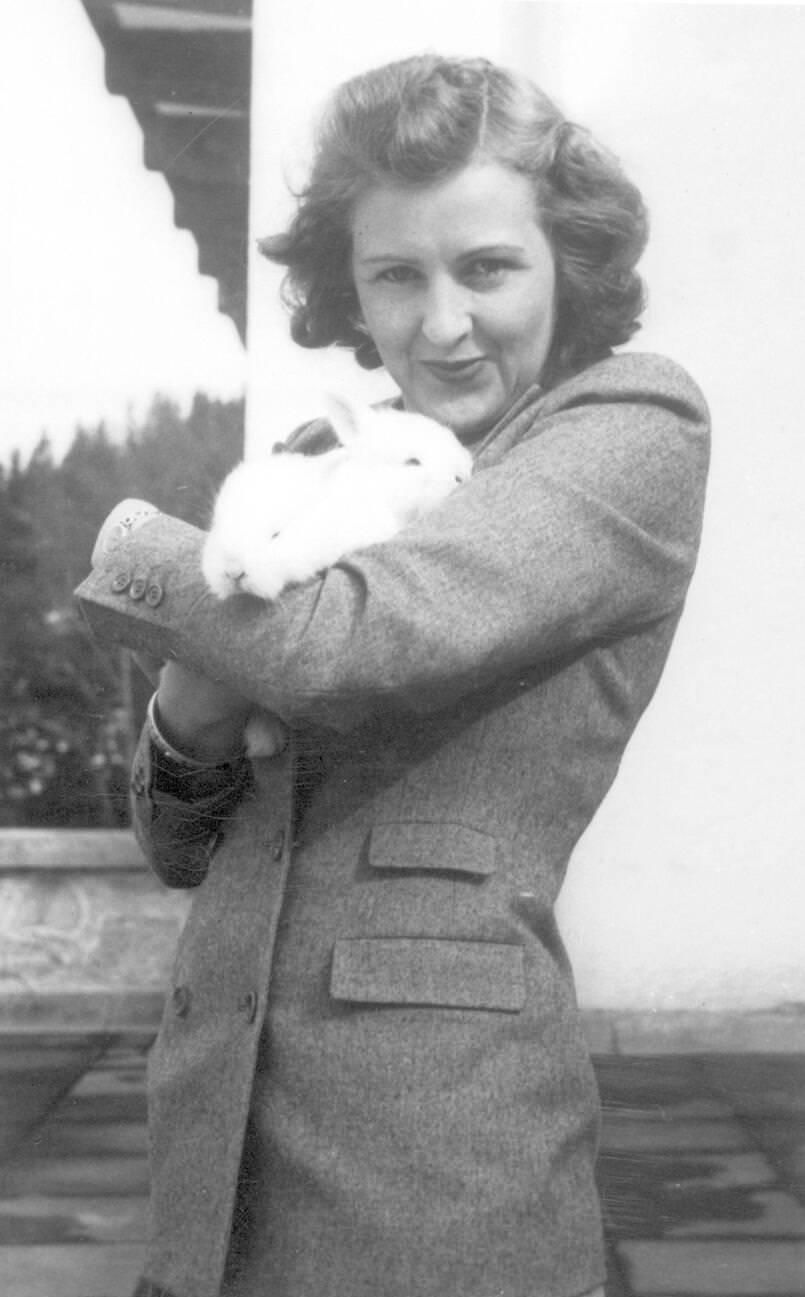 #41 Eva Braun, 1940s