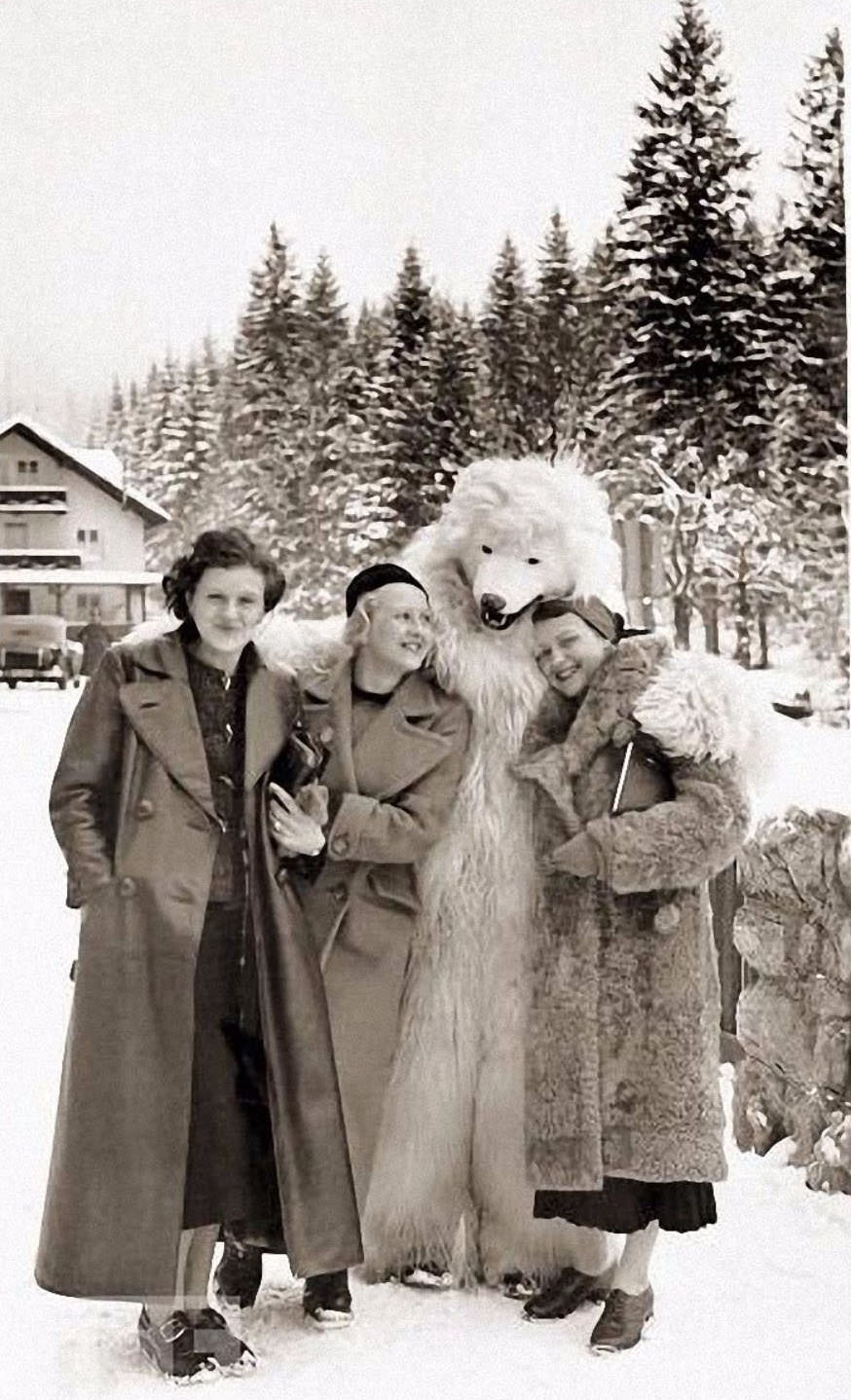 #2 Eva Braun and friends in the Bavarian Alps, Germany, 1935.
