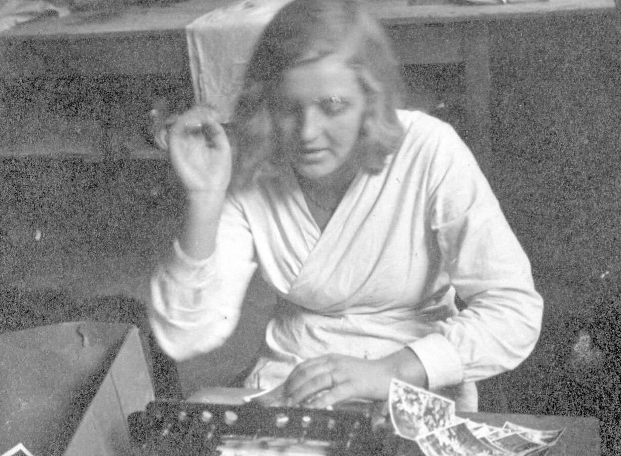 #54 Eva Braun at Hitler’s chalet Berghof, 1940