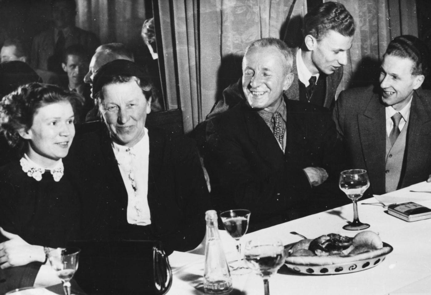 #70 Germany, Berlin, Brandenburg Gate and Pariser Platz, 1940.