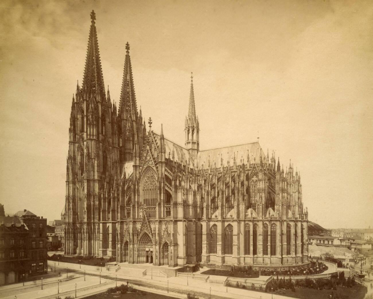 #114 Cathedral, Cologne, Germany, 1880s.