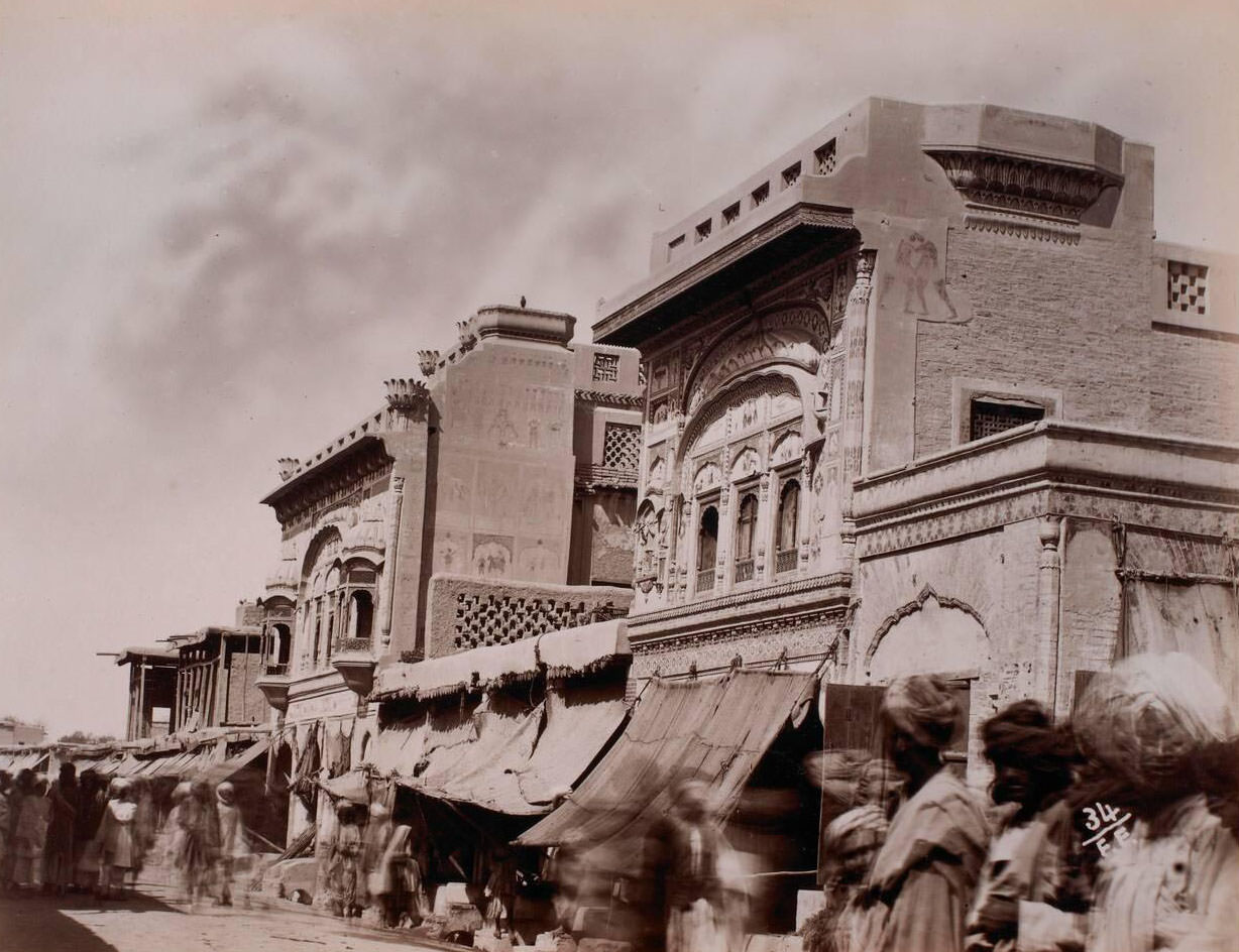 #117 Bannu Bazaar, Dunlop Smith Collection, India and Germany, 1880s.