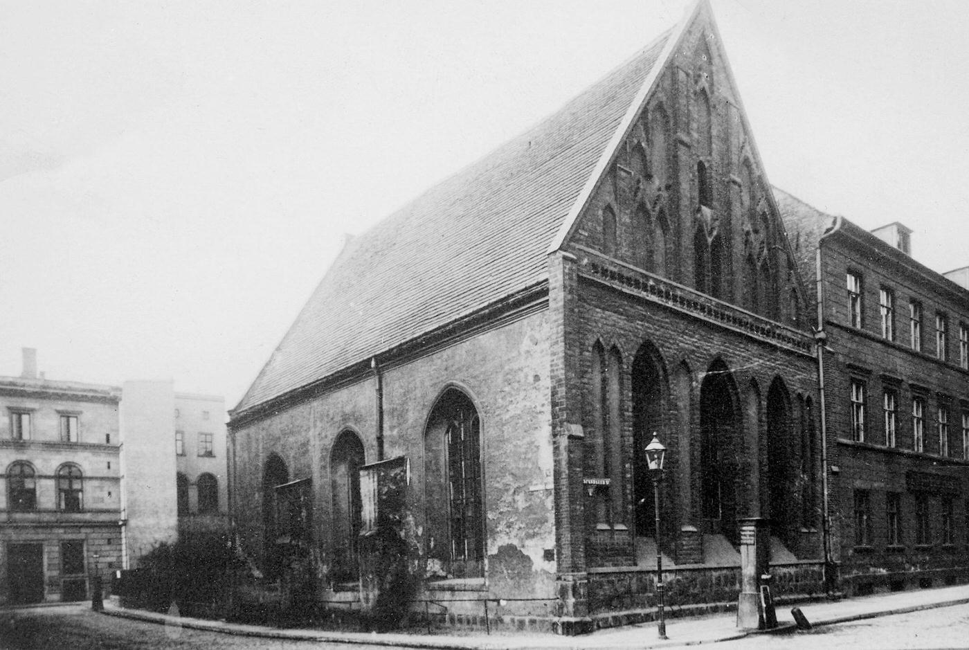 #80 Berlin: Chapelle of the Holy Ghost hospital, 1887.