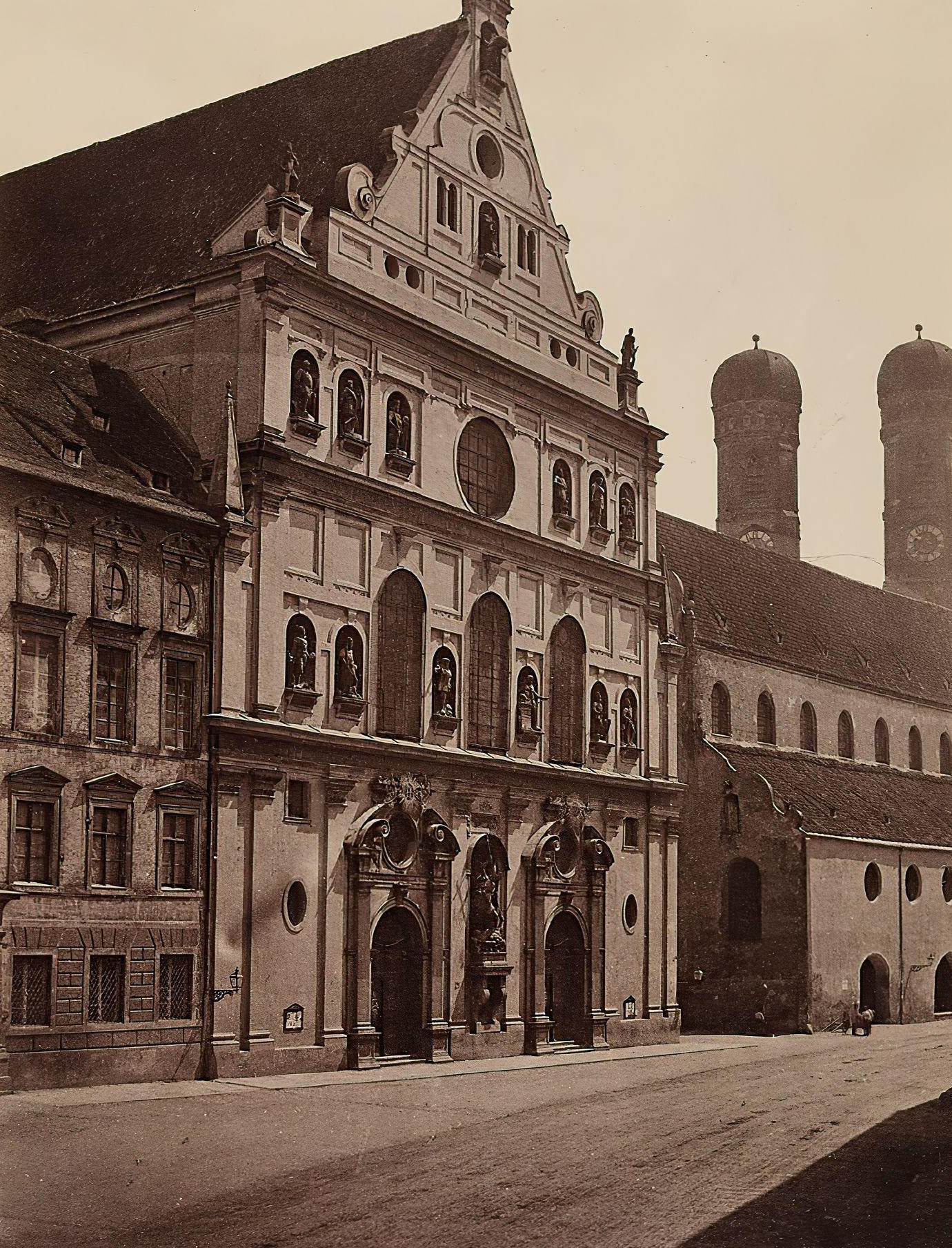 #97 Georg Böttger, Michaelskirche, Munich, albumin print.