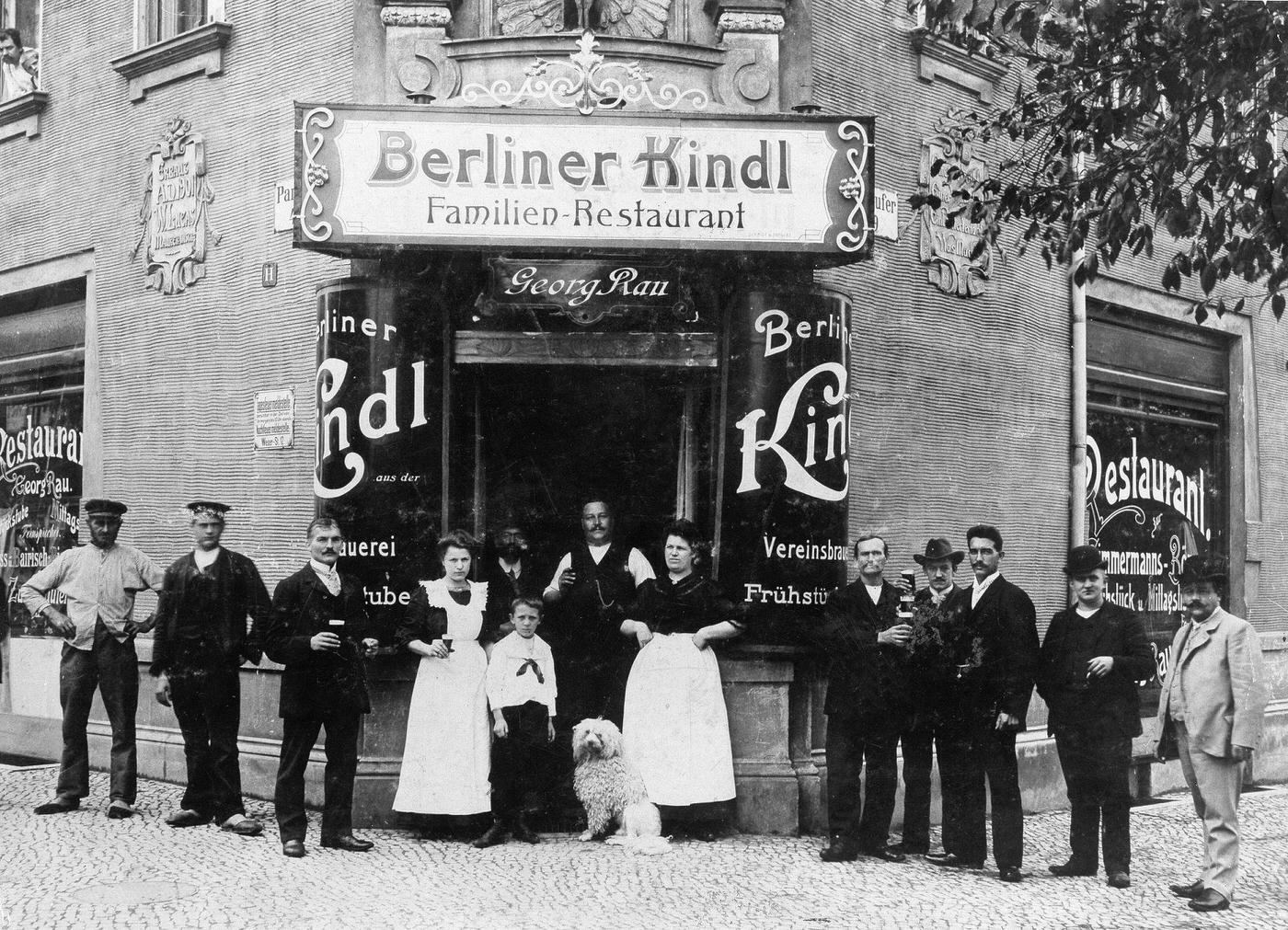#56 Familien-Restaurant Georg Rau, Berlin – Rixdorf, Panierstrasse, Ecke Maybachufer; Building built in 1901 by W. Lucas, 1901.