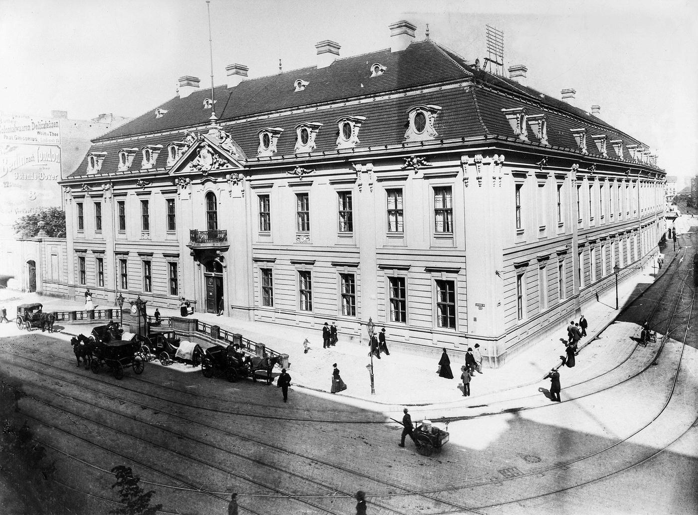 #59 Das Gebäude in der Lindenstrasse als Kammergericht, Berlin-Museum, around 1900.