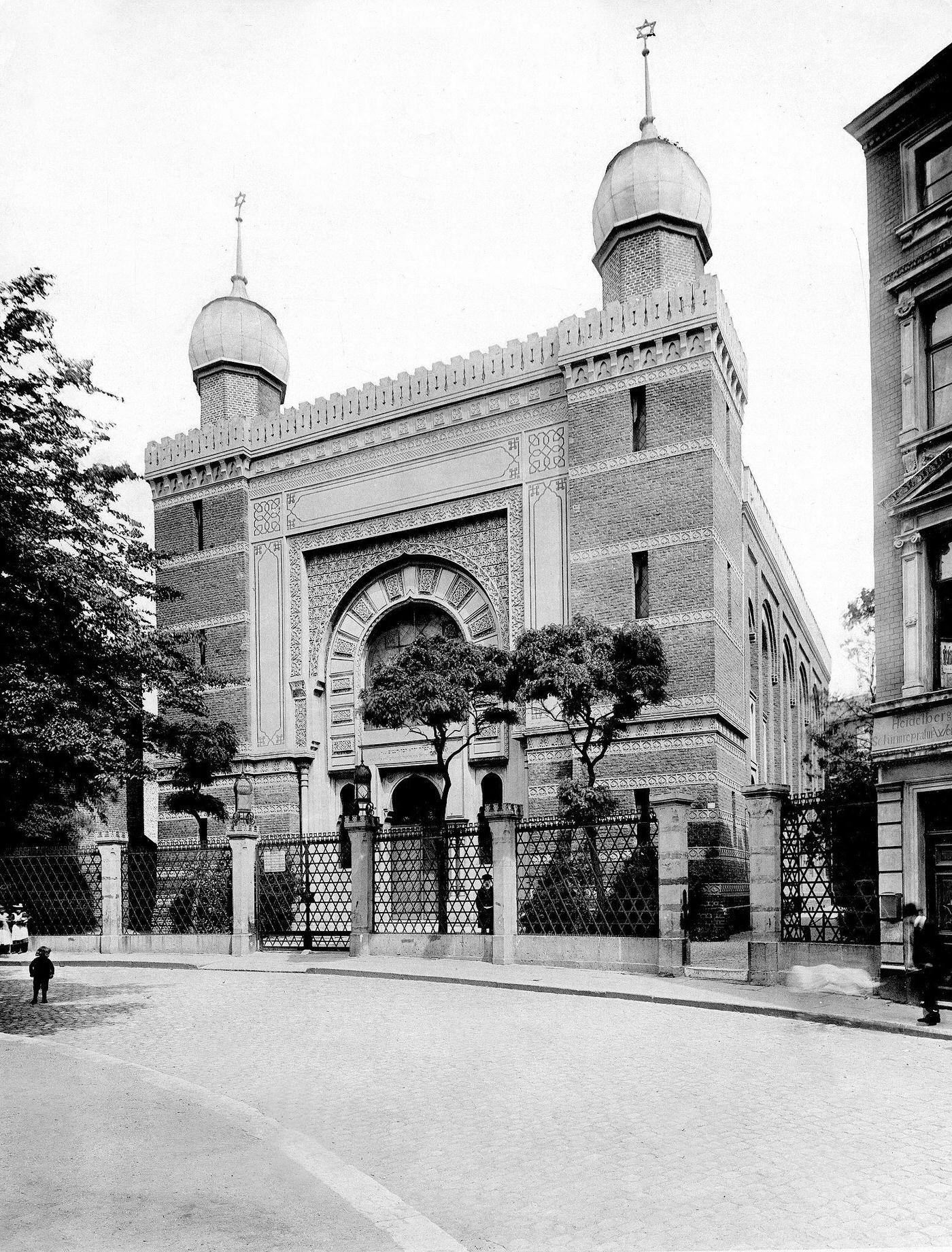 #15 Old Synagogue von Aachen, Rhine-Province, Aachen, Germany, 1900.