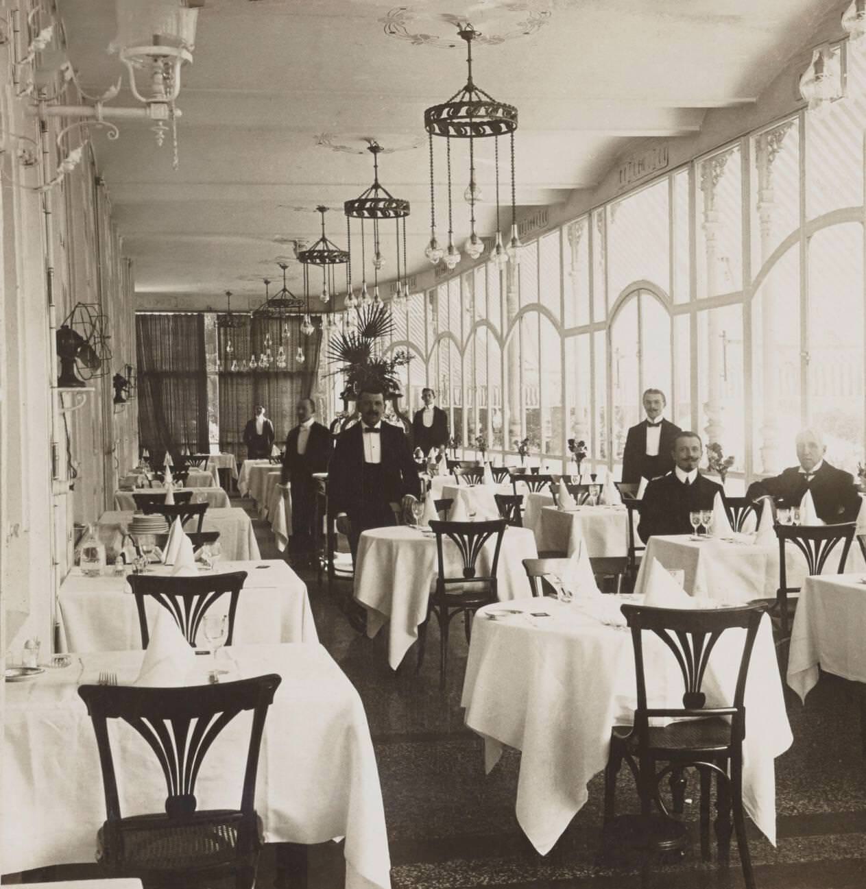 #99 Vintage photo of dining room of famous Englischer Hof in Baden-Baden. Germany. 1907 The Hotel Englischer Hof is a hostel in the case of the disappeara