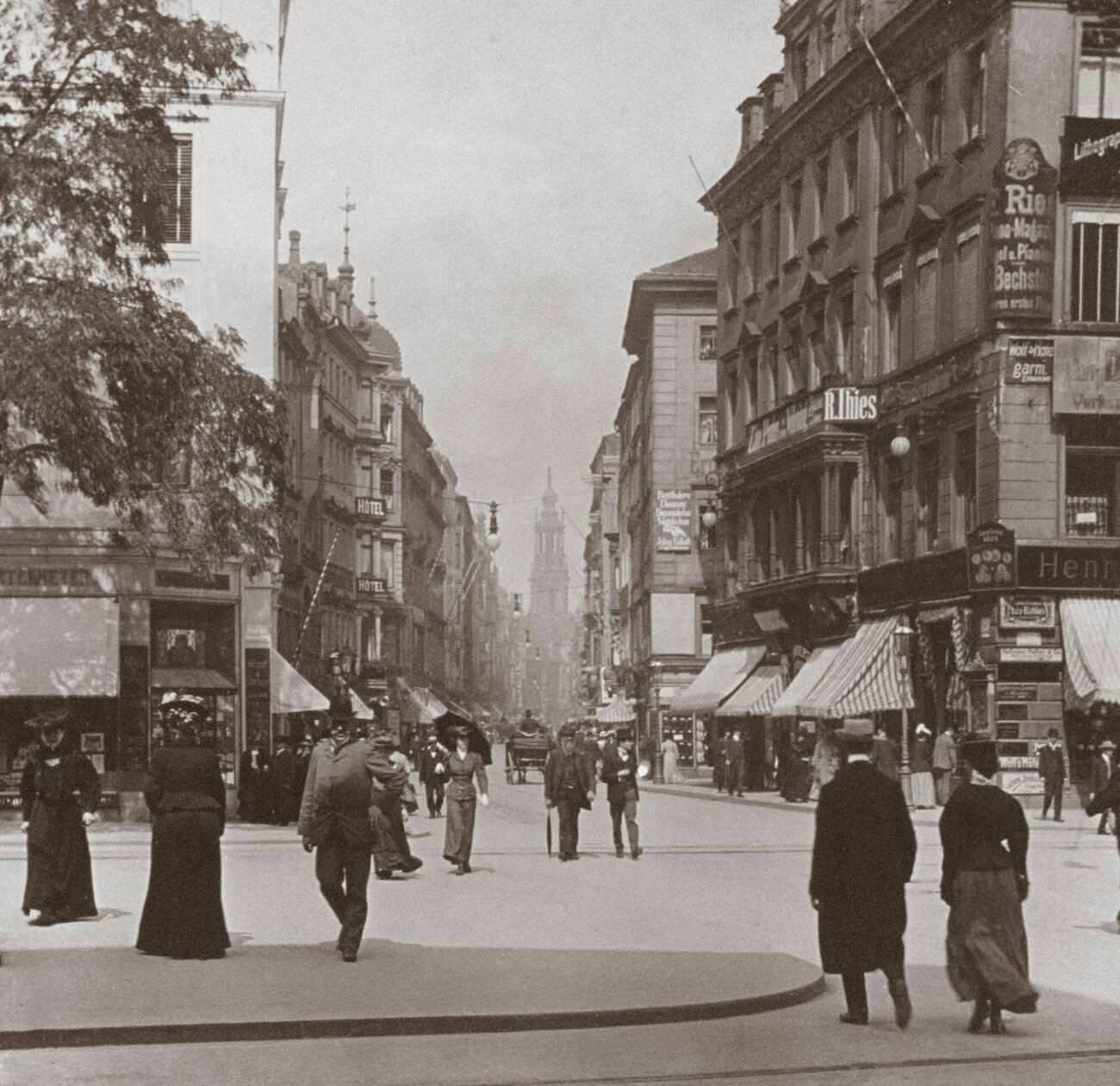 #101 Vintage photo of clean and modern streets of Dresden, Germany. 1900s