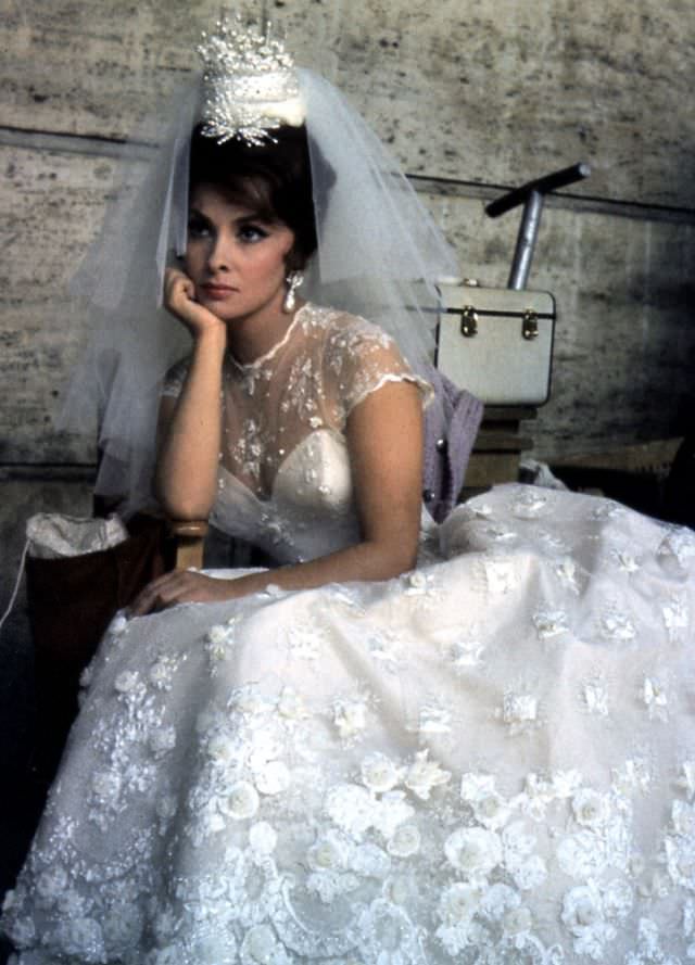 #7 Gina Lollobrigida on the set of “Come September”, Italy, 1960