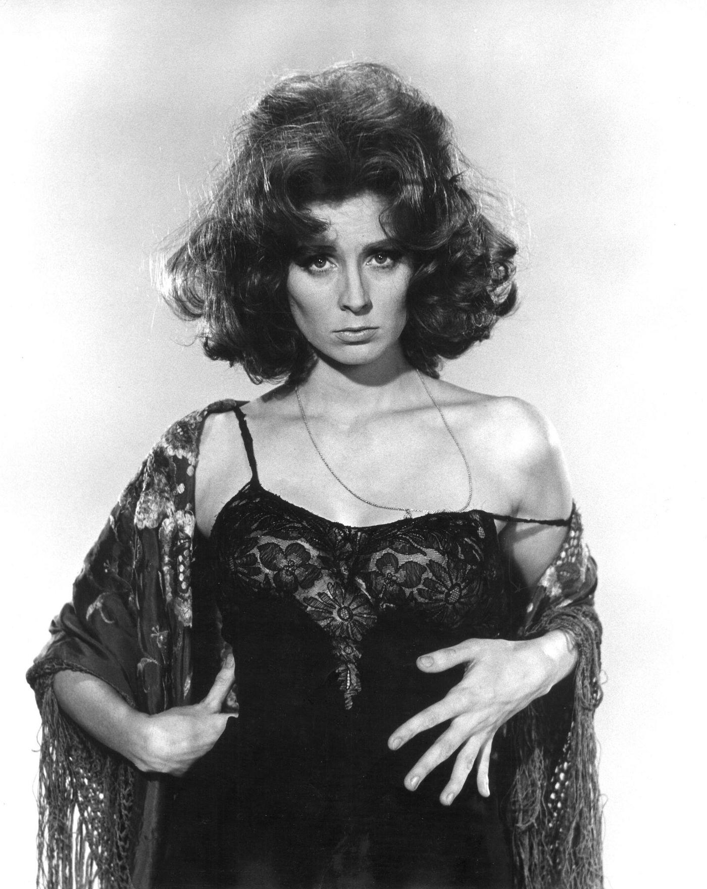 #35 Suzy Parker Poses as Femme Fatal to Promote ‘The Interns,’ Los Angeles, 1961