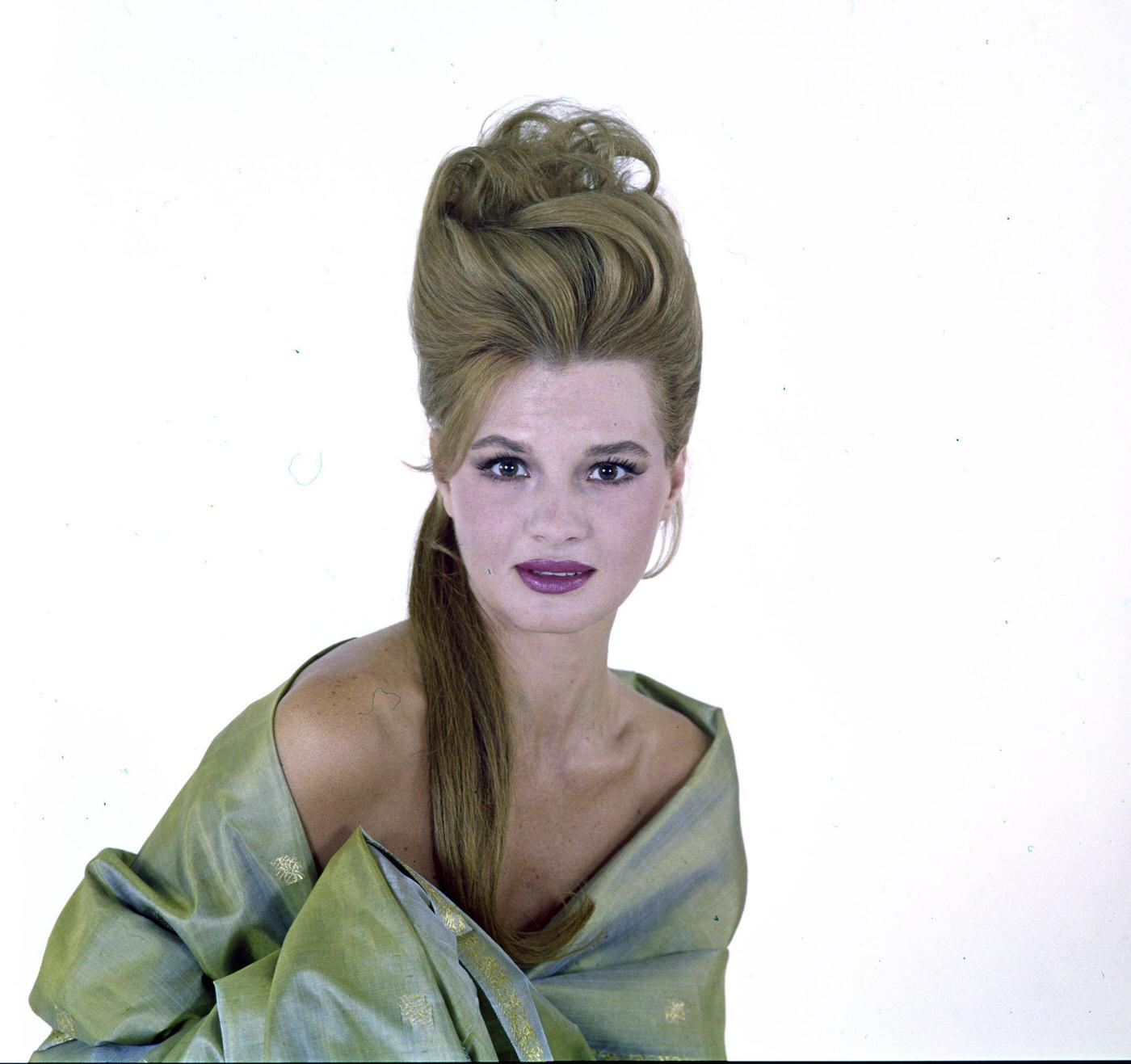 #49 Angie Dickinson Portrait in Green, Los Angeles, 1962