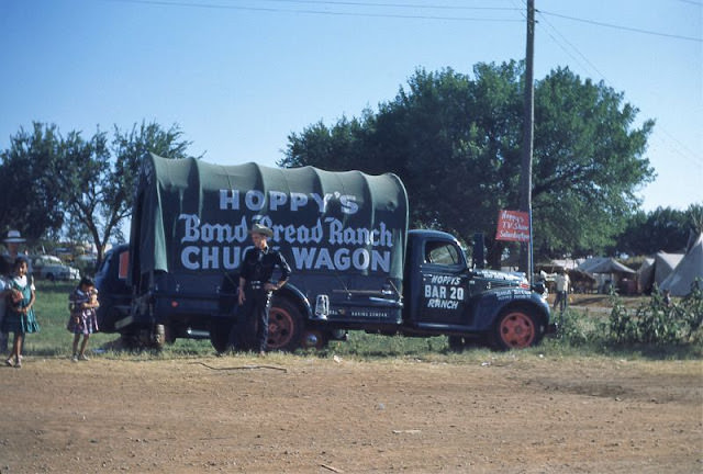 #25 Hoppy’s Bond Bread Ranch Chuck Wagon, Circa 1950s