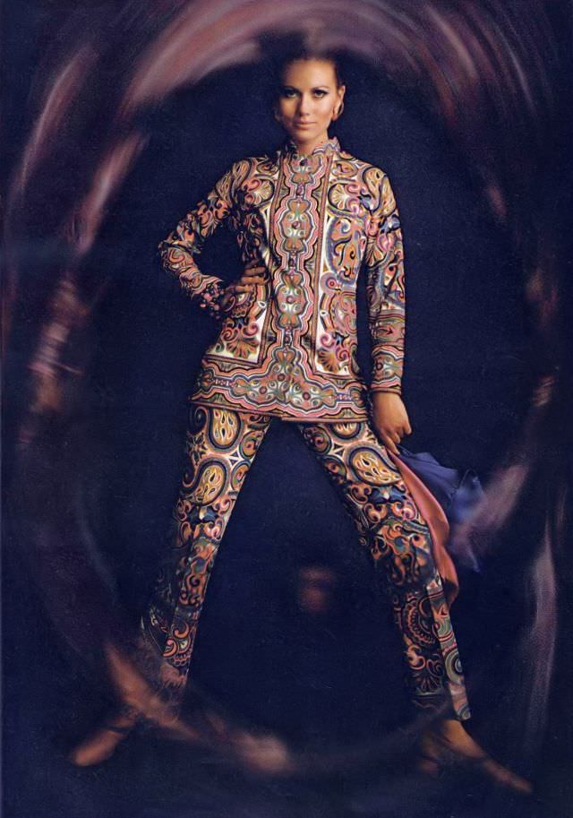 #18 Maud Adams in Mr. Dino’s Hand-Printed Double-Knit Textured Fortrel Polyester Hostess Pajamas, Vogue, September 1968