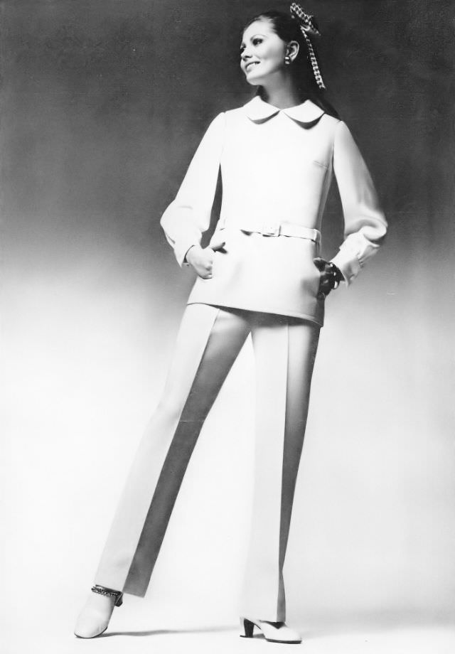 #30 Maud Adams in Anglo Wool Jumper Suit by Manor-Bourne for I.Magnin & Co., Vogue, January 1969