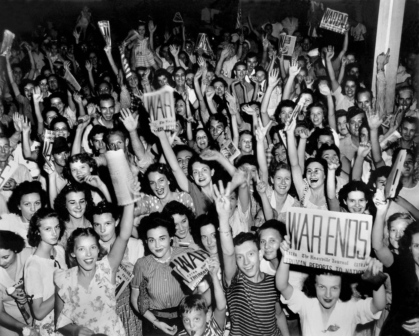 #62 V-J Day Celebrations in Oak Ridge, Tennessee, 1945.
