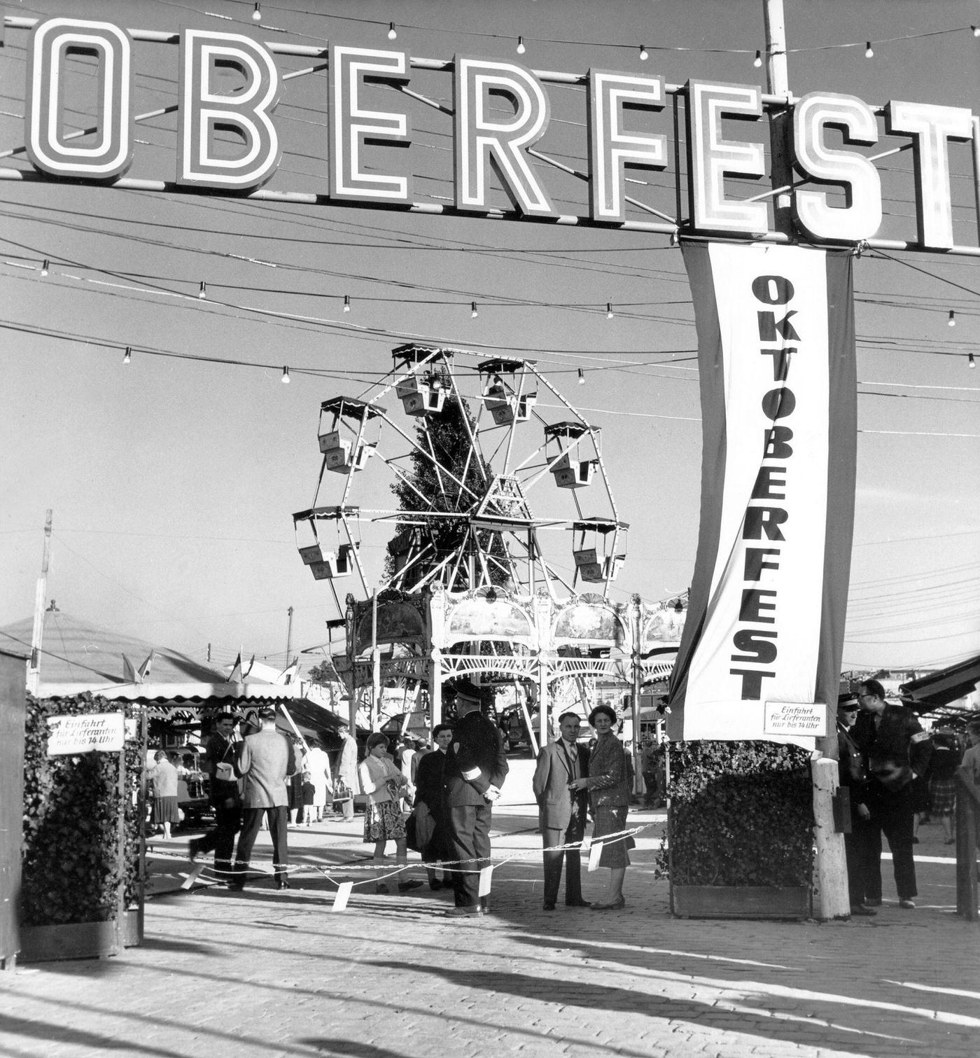 #3 Oktoberfest Berlin, Riesenrad (Giant Wheel). 1960.