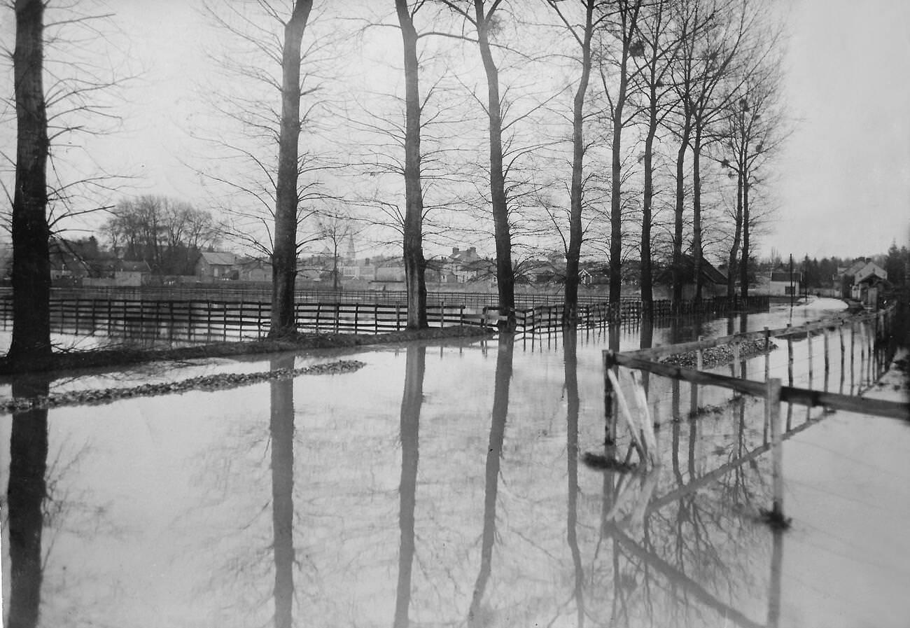 #51 Historic flooding of Paris, 1910 – Flooded fields near Coulommiers for growth of Marne River.