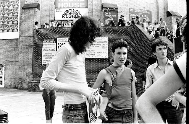 When Punk Hit London: The Ramones’ Summer of ’76 Music