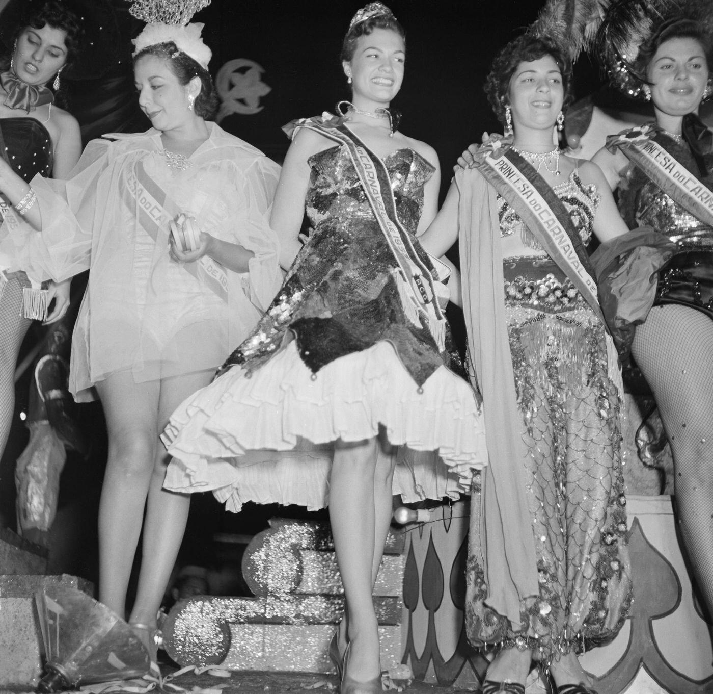 #72 Parade Float Revelers, Rio Carnival 1953