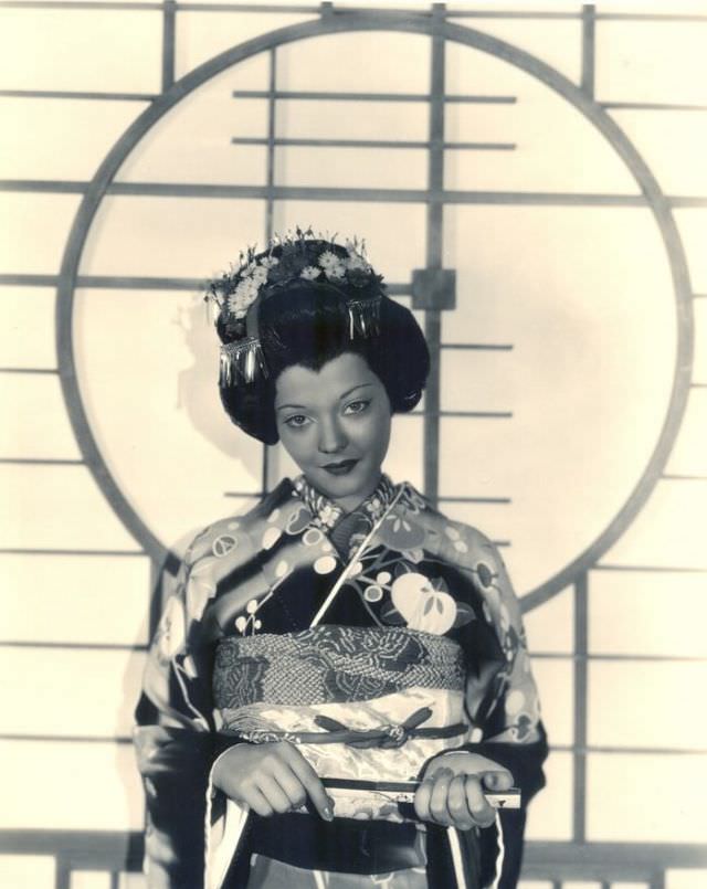 Sylvia Sidney and Her Unforgettable Performance in “Madame Butterfly” 1932 Movies &; TV
