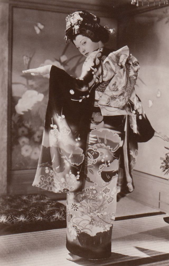 Sylvia Sidney and Her Unforgettable Performance in “Madame Butterfly” 1932 Movies &; TV