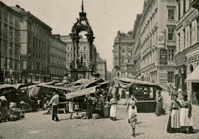 #127 Hoher Markt, Vienna, 1900