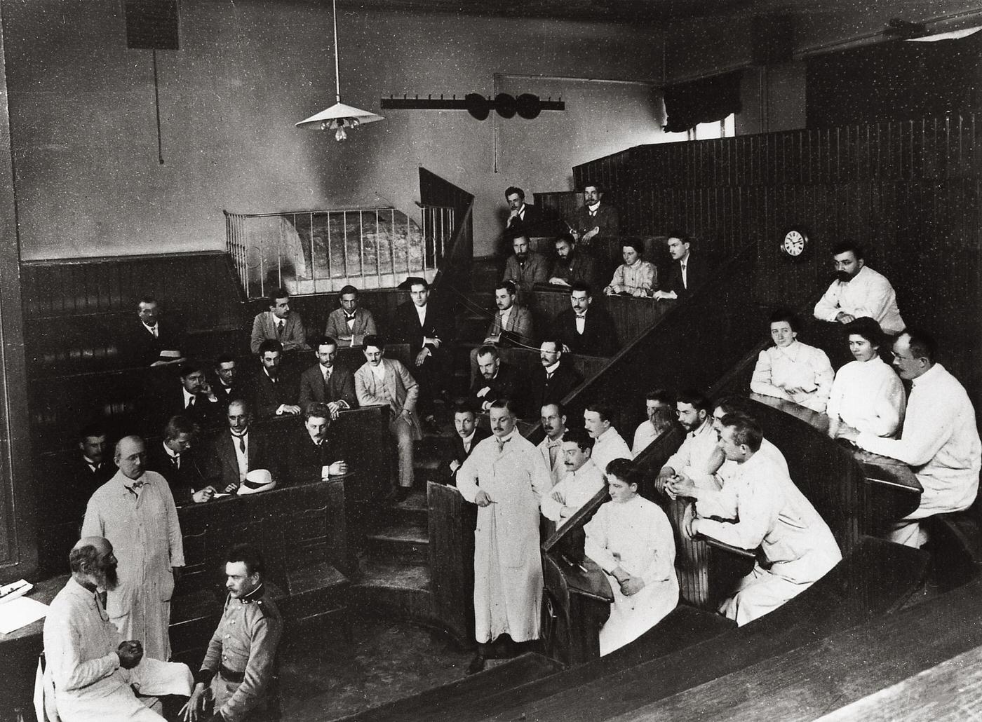 #19 Professor Ernst Fuchs in the Lecture Hall of the University Eye Clinic in Vienna, Around 1900s