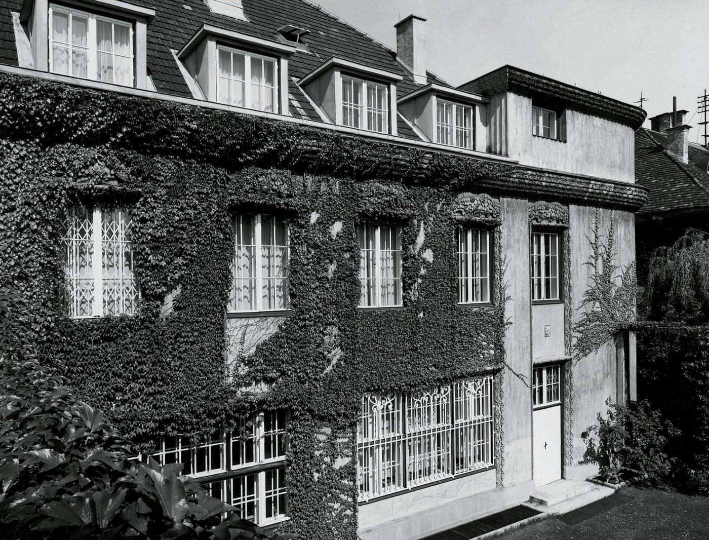 #6 Villa of Eduard Ast, 1905