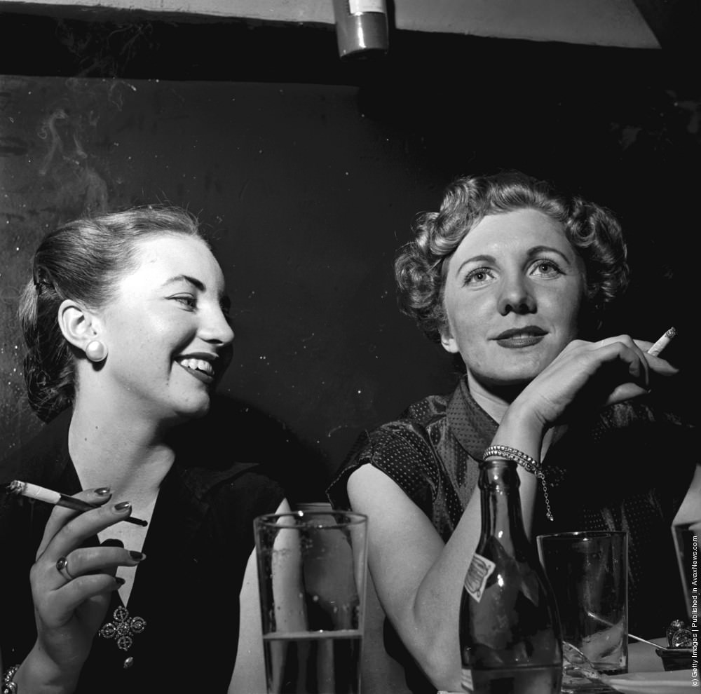 #18 Drinking and smoking in the Mannequin Club, 1956.