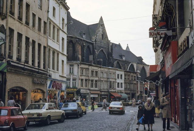 #33 Rue des Fripiers, Brussels, 1981