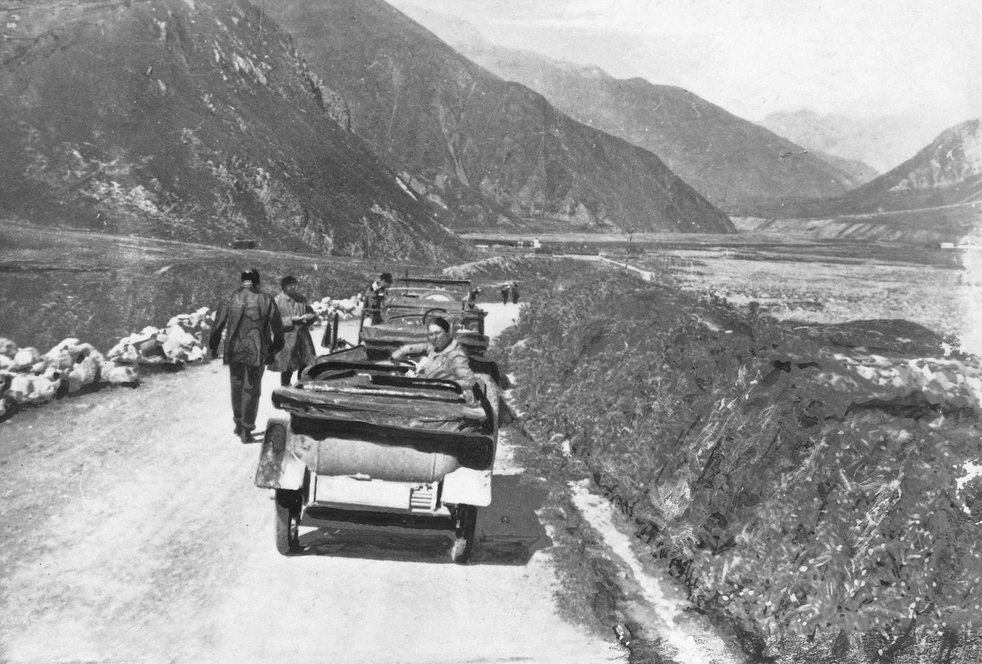#6 Clärenore Stinnes Driving Through the Caucasus in Russia, 1925