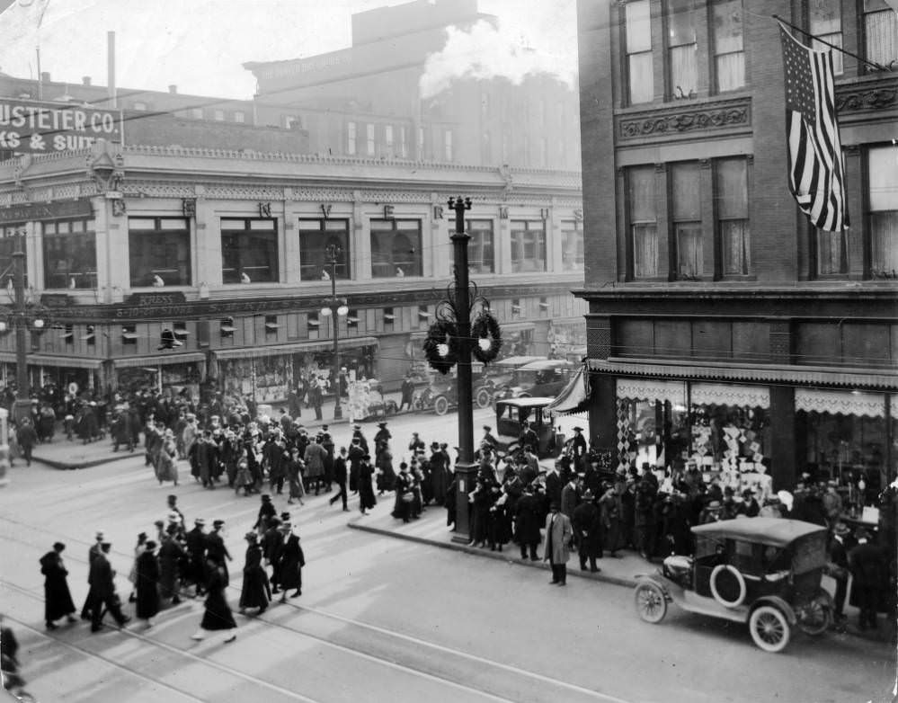 #122 16th and Stout Streets in Downtown Denver with Christmas Decorations, 1900s