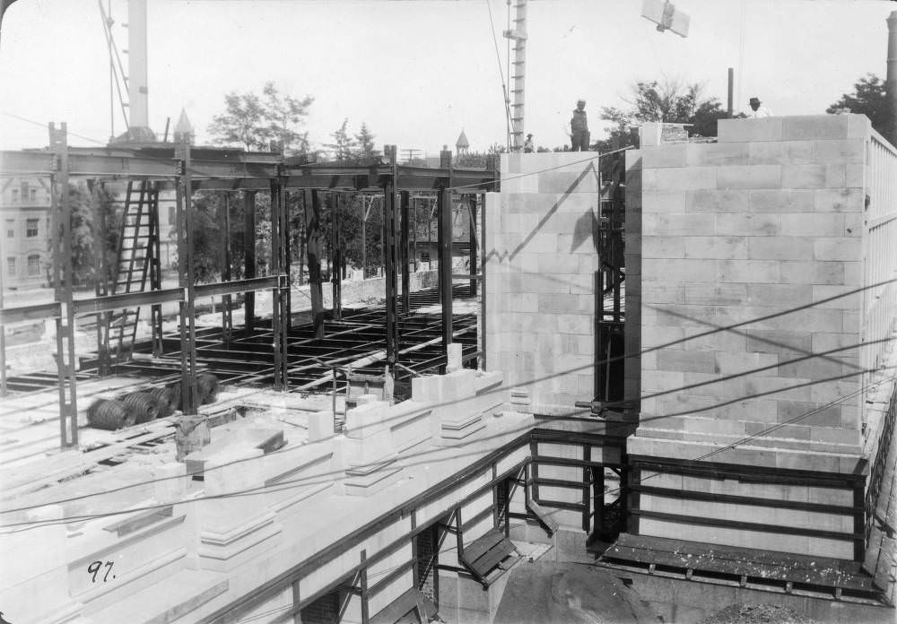 #81 Denver Public Library construction, featuring stone entablature and steel girders, 1907.