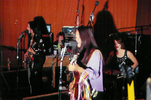 Fanny on the Stage: Pioneering All-Female Rock Band of the 1970s Music