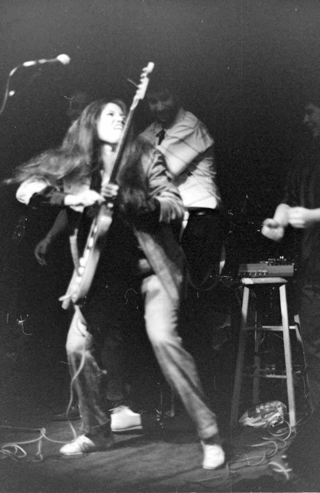 Fanny on the Stage: Pioneering All-Female Rock Band of the 1970s Music