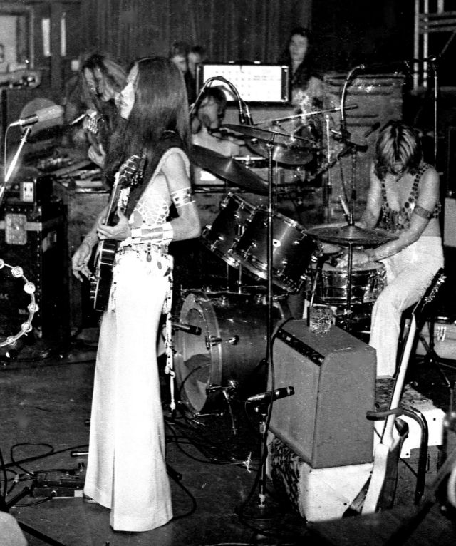 Fanny on the Stage: Pioneering All-Female Rock Band of the 1970s Music