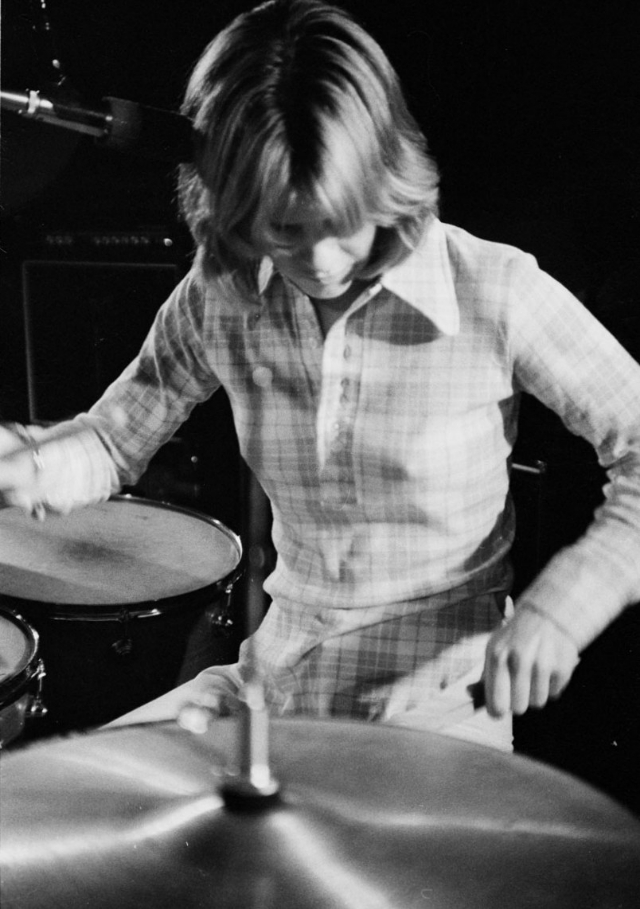 Fanny on the Stage: Pioneering All-Female Rock Band of the 1970s Music