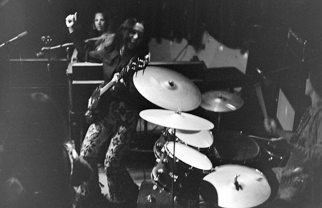 Fanny on the Stage: Pioneering All-Female Rock Band of the 1970s Music